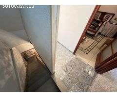 Casa chaflán, totalmente esquinera muy luminosa y con buena orientación con una