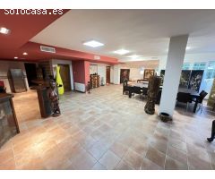 Excelente y exclusivo chalet seminuevo en la urbanización Santa Marina en la