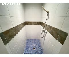 Excelente y exclusivo chalet seminuevo en la urbanización Santa Marina en la