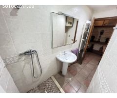 Excelente y exclusivo chalet seminuevo en la urbanización Santa Marina en la