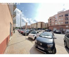 Magnífico local que da a dos calles con una excelente ubicación en Alberic, que