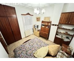 Excelente y amplia casa muy completa en Benicull del Xúquer con una superficie