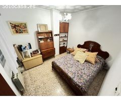 Excelente y amplia casa muy completa en Benicull del Xúquer con una superficie