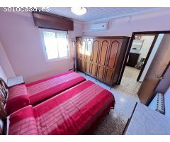 Excelente y amplia casa muy completa en Benicull del Xúquer con una superficie