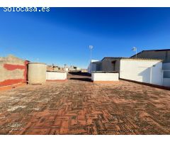 Excelente y amplia casa muy completa en Benicull del Xúquer con una superficie