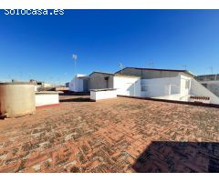 Excelente y amplia casa muy completa en Benicull del Xúquer con una superficie