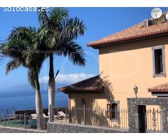 Maravillosa Villa Familiar con vistas panorámicas al mar en Roque Del Conde