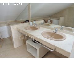 Casa de 4 habitaciones en Pasito Blanco