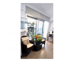 Apartamento renovado de 2 dormitorios y 2 baños con gran terraza privada y