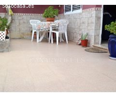 Hermosa casa con 3 dormitorios en Arguineguín en venta
