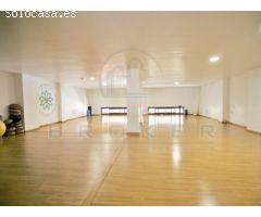 Gran local comercial en pleno centro