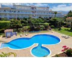 VENDIDO: Impecable chalet adosado en complejo con piscina climatizada
