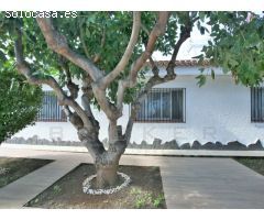VENDIDO: Luminoso chalet totalmente renovado en el corazón de La Paz con garaje