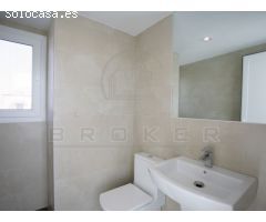 VENDIDO: Impresionante villa arquitectónica con piscina.