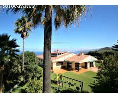 Magnífico chalet sobre solar de aprox. 2.500 m2 con inmejorables vistas al mar,