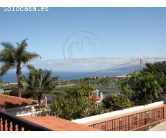 Magnífico chalet sobre solar de aprox. 2.500 m2 con inmejorables vistas al mar,