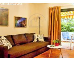 Acogedor apartamento con piscina climatizada y garaje opcional