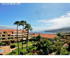 Ático dúplex con terrazas con excelentes vistas, garaje y piscina climatizada!