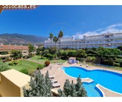 Ático dúplex con terrazas con excelentes vistas, garaje y piscina climatizada!