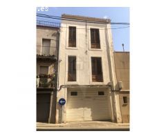 ¡¡ CASA EN EL CENTRO DE TÁRREGA CON TODOS LOS SERVICIOS !!