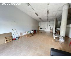 Magnífico local que da a dos calles con una excelente ubicación en Alberic, que