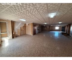 Finca de 4 pisos mas garaje a la venta en l´Alcudia