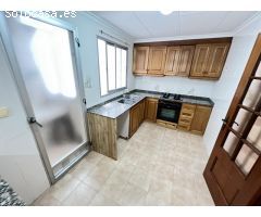 Finca de 4 pisos mas garaje a la venta en l´Alcudia
