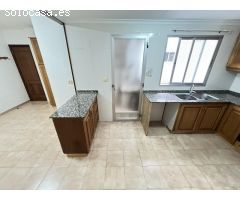 Finca de 4 pisos mas garaje a la venta en l´Alcudia