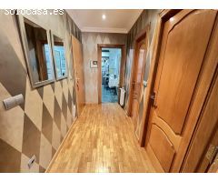 Casa amplia chaflán con planta baja y con dos pisos independientes en zona Plaza