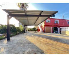 Chalet en suelo rústico con una parcela amplia, luz corriente y agua de pozo