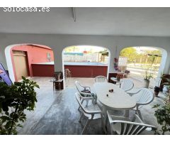 Chalet en suelo rústico con una parcela amplia, luz corriente y agua de pozo