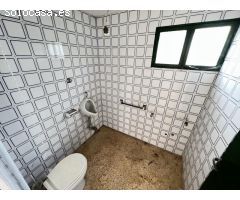 Excelente suelo urbano con uso deportivo actualmente que dispone de luz y agua