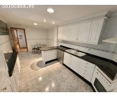 Bonita casa completamente reformada en zona próxima a Avenida Santos Patronos