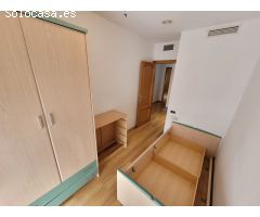 Bonita casa completamente reformada en zona próxima a Avenida Santos Patronos