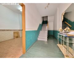 Bonita casa completamente reformada en zona próxima a Avenida Santos Patronos