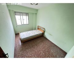 ESQUINA COMERCIAL CON GRAN ESCAPARATE ZONA ARXIDUC/PARQUE DE LAS ESTACIONES