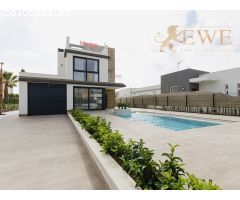 Villa moderna cerca de la playa en Dehesa de Campoamor, Orihuela Costa
