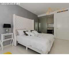 Villa moderna cerca de la playa en Dehesa de Campoamor, Orihuela Costa