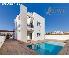 Modernas villas con vistas al mar en Torrevieja