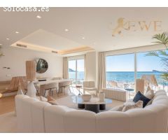Apartamento de cinco estrellas en primera línea de playa en Benidorm