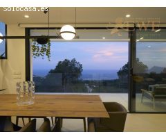 Villa de 5 estrellas con piscina infinita y vistas al mar en Altea