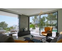 Villa de 5 estrellas con piscina infinita y vistas al mar en Altea