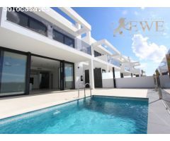 Chalet pareado con vista al mar en Calpe
