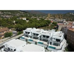 Chalet pareado con vista al mar en Calpe