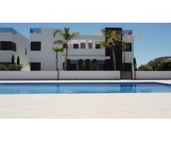 Chalet pareado con vista al mar en Calpe