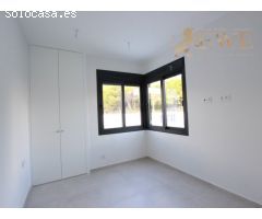Chalet pareado con vista al mar en Calpe