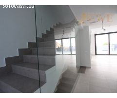 Chalet pareado con vista al mar en Calpe