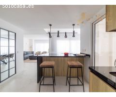 Apartamentos en primera línea de mar en Punta Prima, Torrevieja