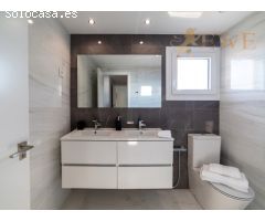 Apartamentos en primera línea de mar en Punta Prima, Torrevieja