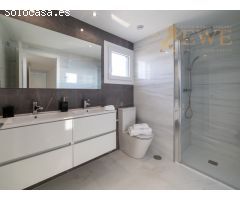 Apartamentos en primera línea de mar en Punta Prima, Torrevieja